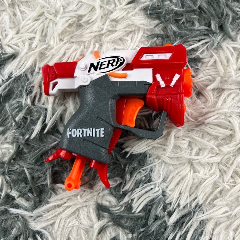 NERF Fortnite Micro Shots MicroTs Pistol Blaster